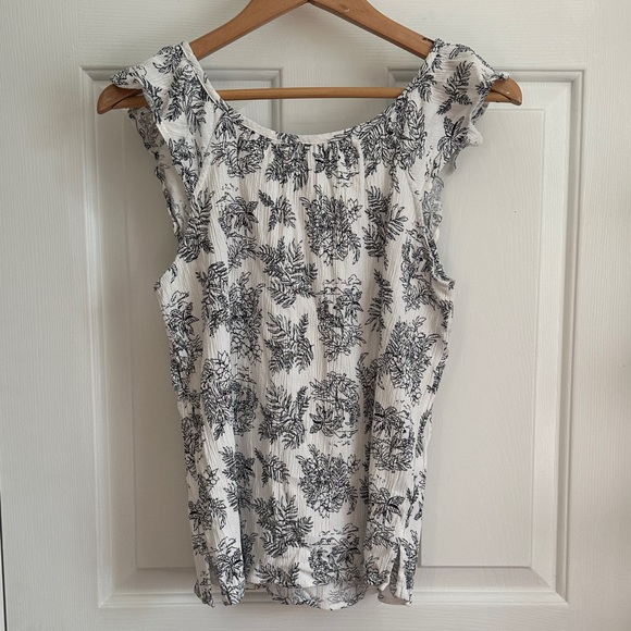 LOFT Black and White Floral Tank Top - Picture 5 of 5